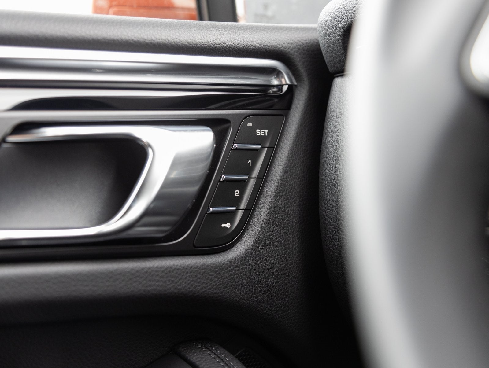 2025 Porsche Macan Macan