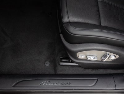 2025 Porsche Macan Macan