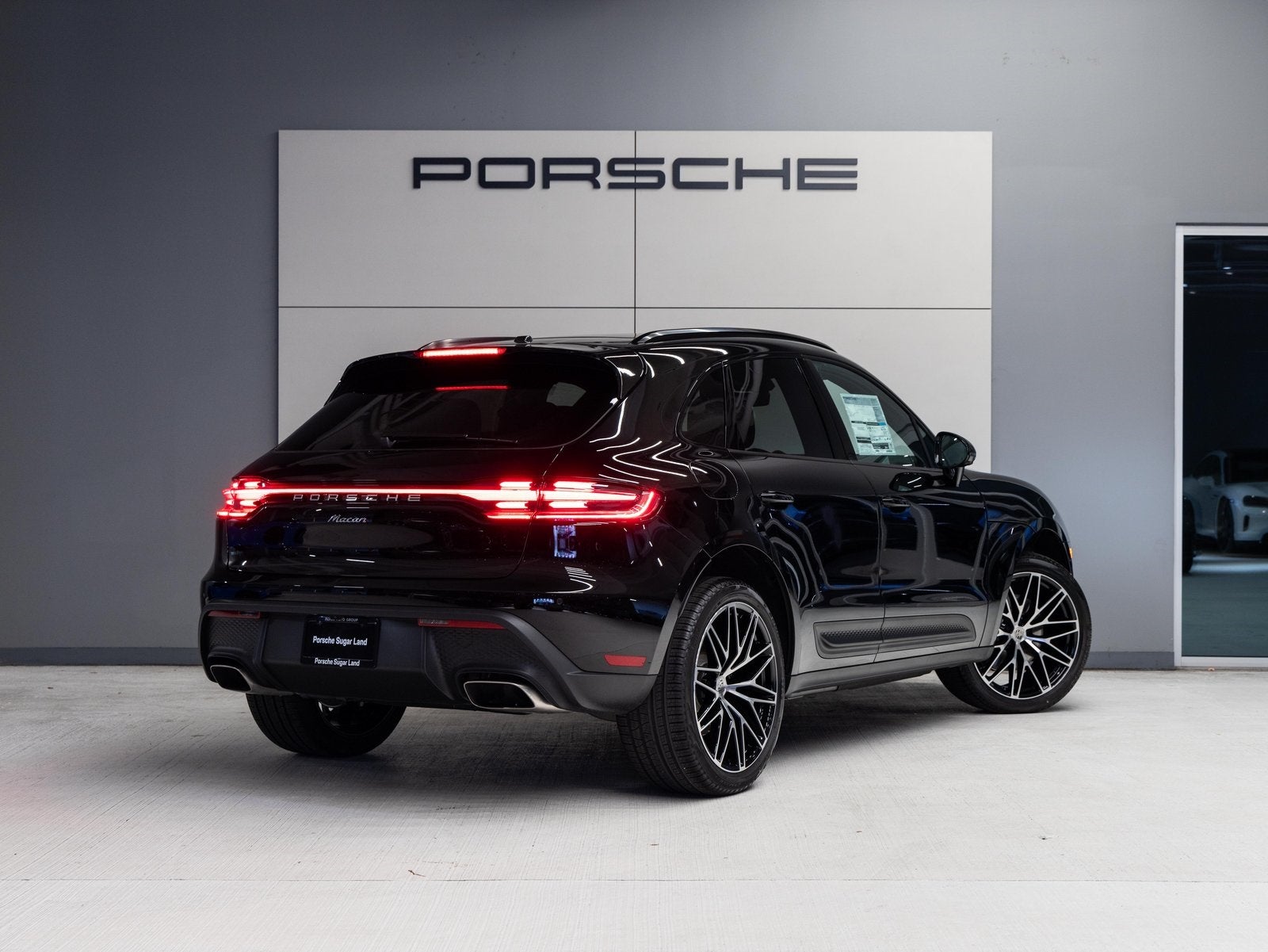 2026 Porsche Macan Macan
