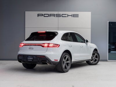 2026 Porsche Macan Macan
