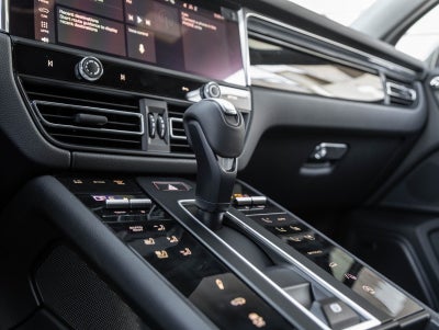 2026 Porsche Macan Macan T