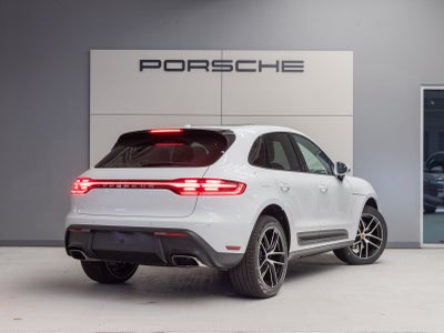 2026 Porsche Macan AWD