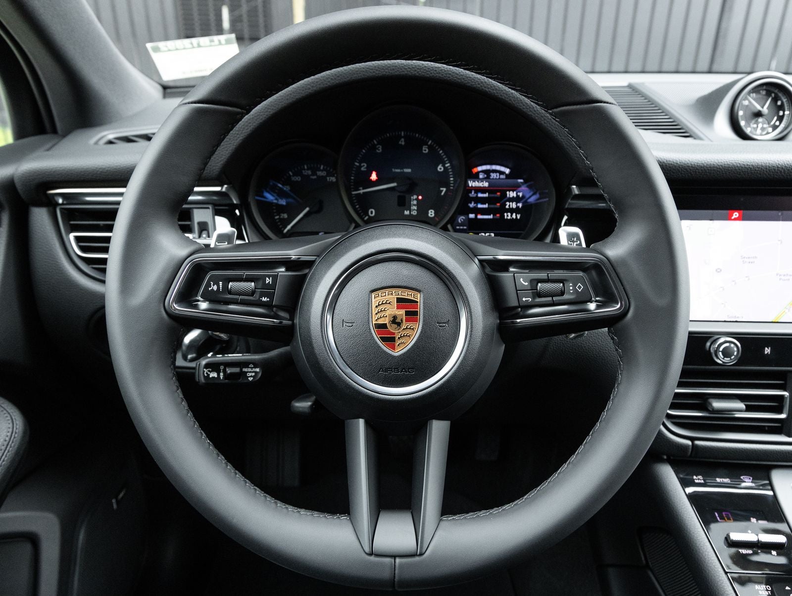 2026 Porsche Macan AWD