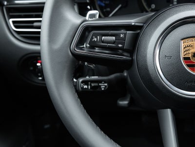 2026 Porsche Macan AWD