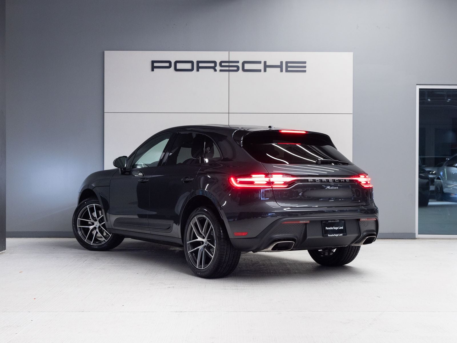 2026 Porsche Macan AWD