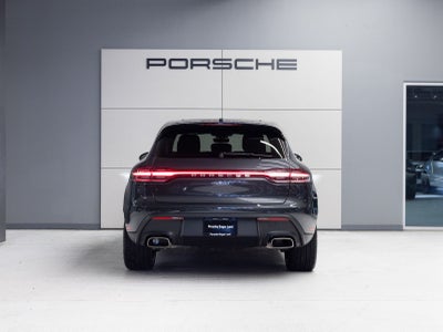 2026 Porsche Macan AWD