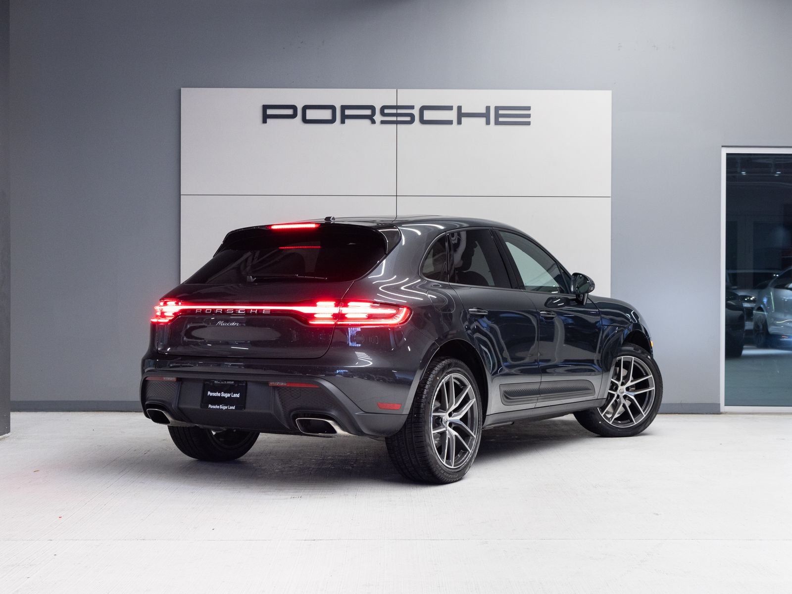 2026 Porsche Macan AWD