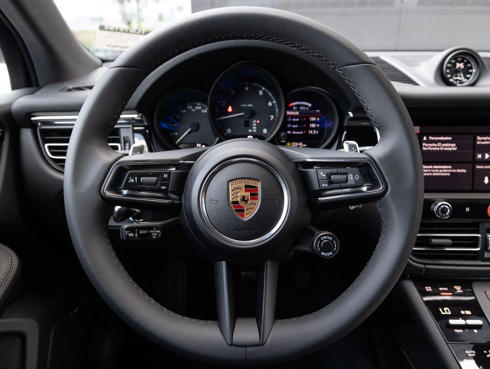 2026 Porsche Macan Macan