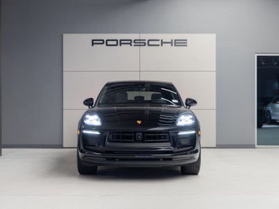 2023 Porsche Macan AWD