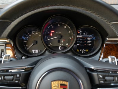 2023 Porsche Macan AWD