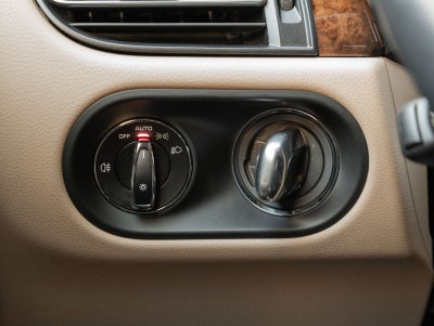 2023 Porsche Macan AWD