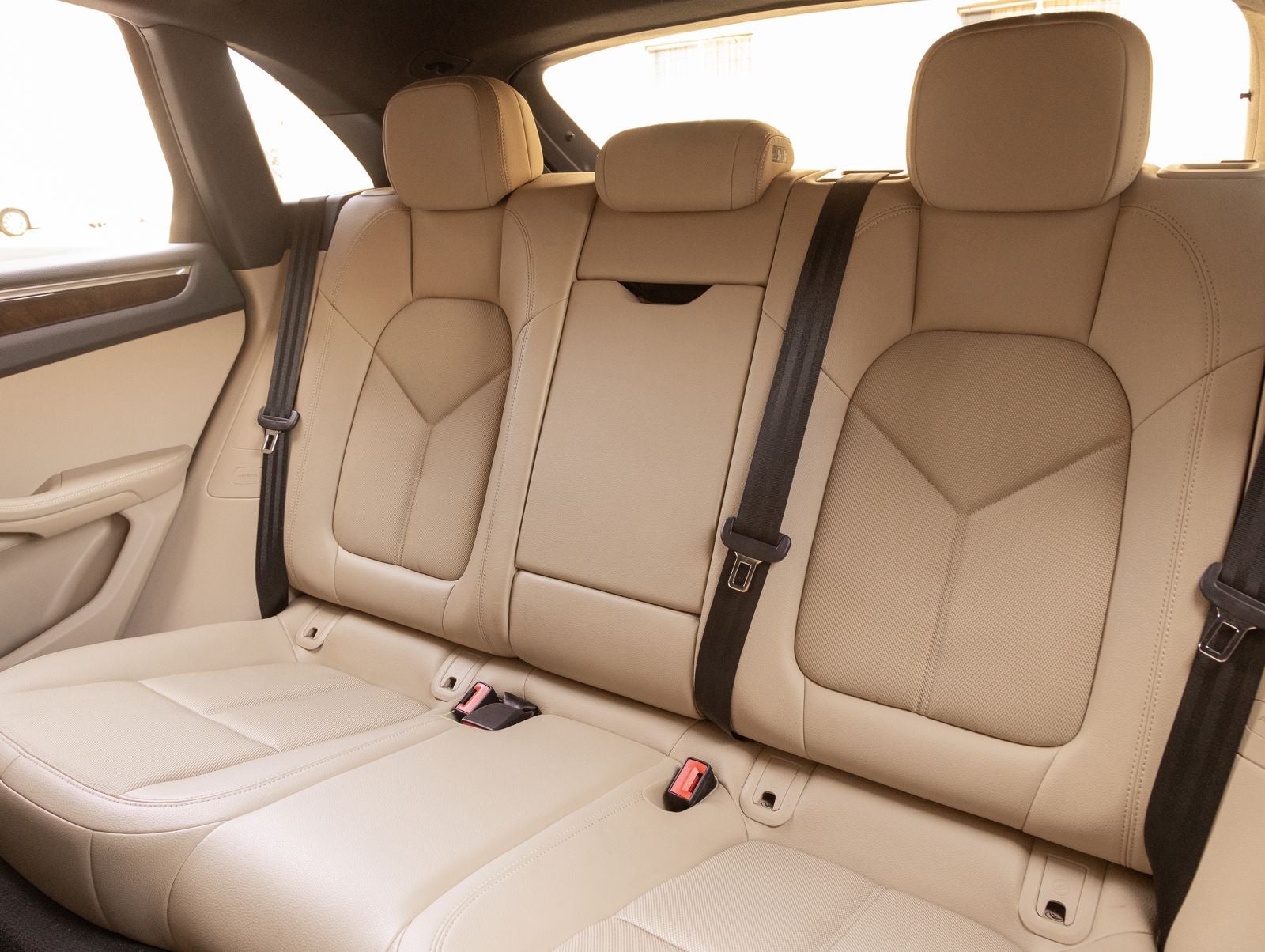 2023 Porsche Macan AWD