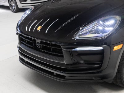 2023 Porsche Macan AWD