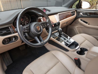 2023 Porsche Macan AWD