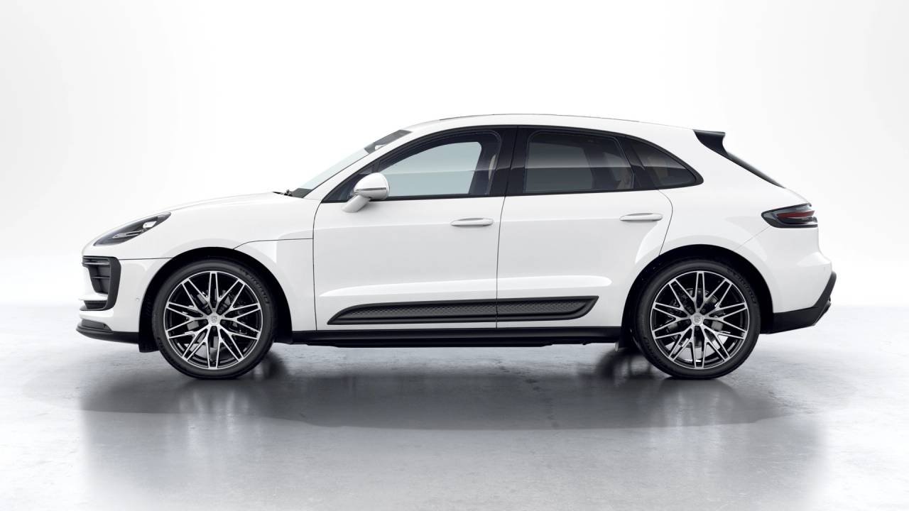 2023 Porsche Macan AWD
