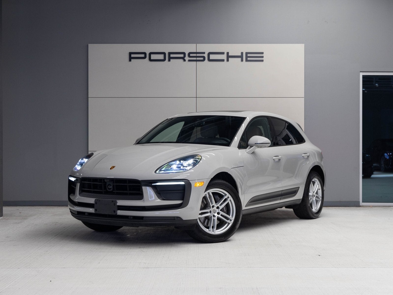 2025 Porsche Macan Macan