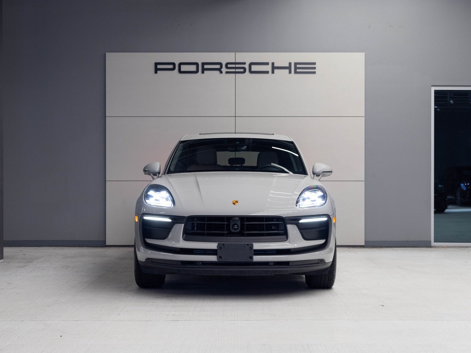 2025 Porsche Macan Macan