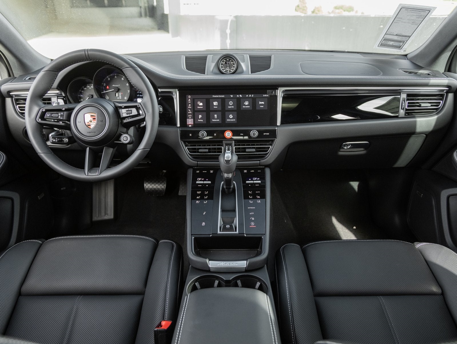 2025 Porsche Macan Macan T