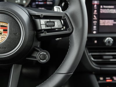 2025 Porsche Macan Macan T