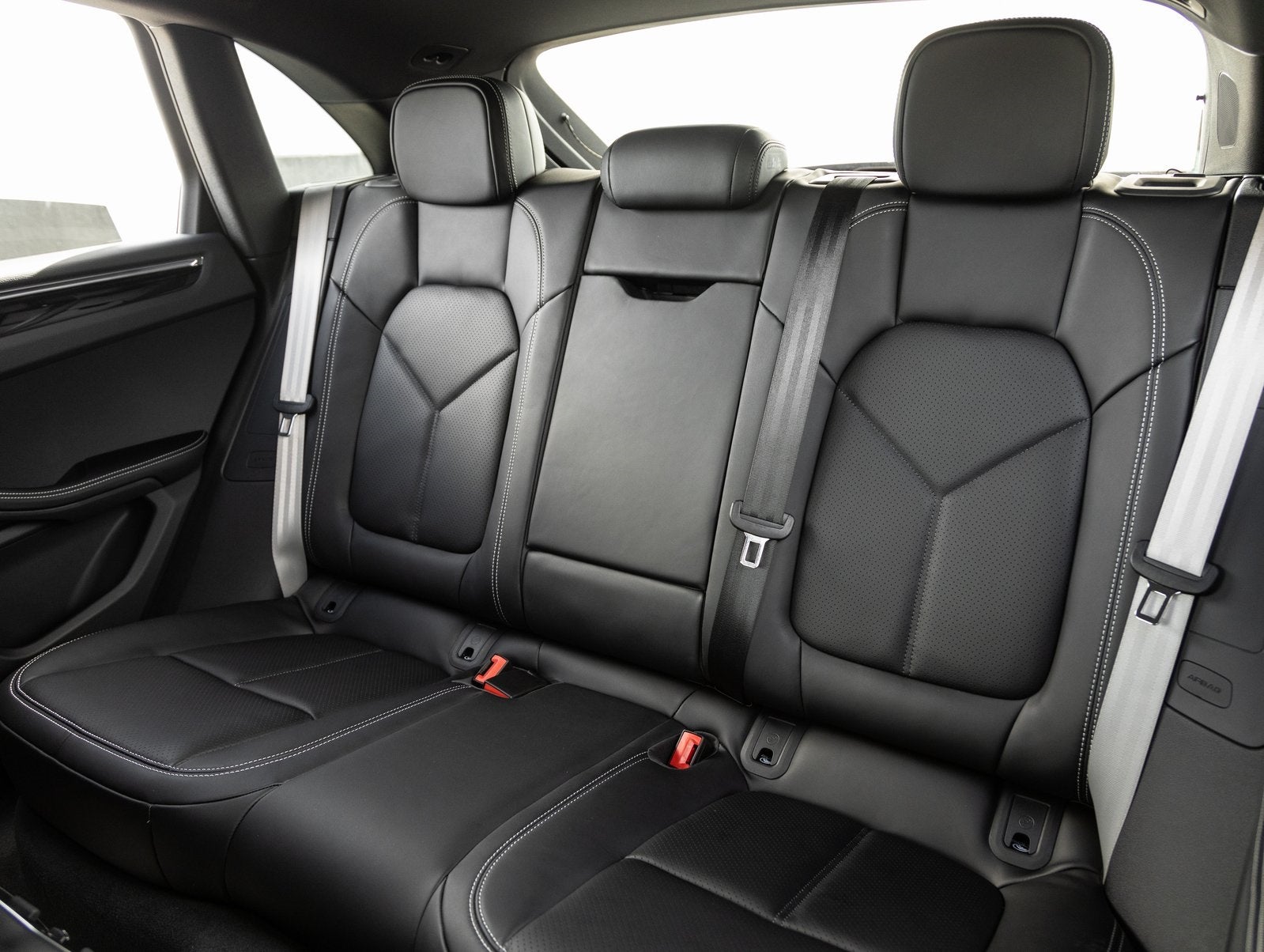 2025 Porsche Macan Macan T