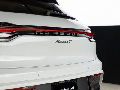 2025 Porsche Macan Macan T