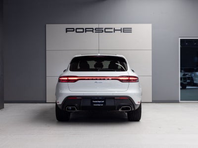2026 Porsche Macan AWD