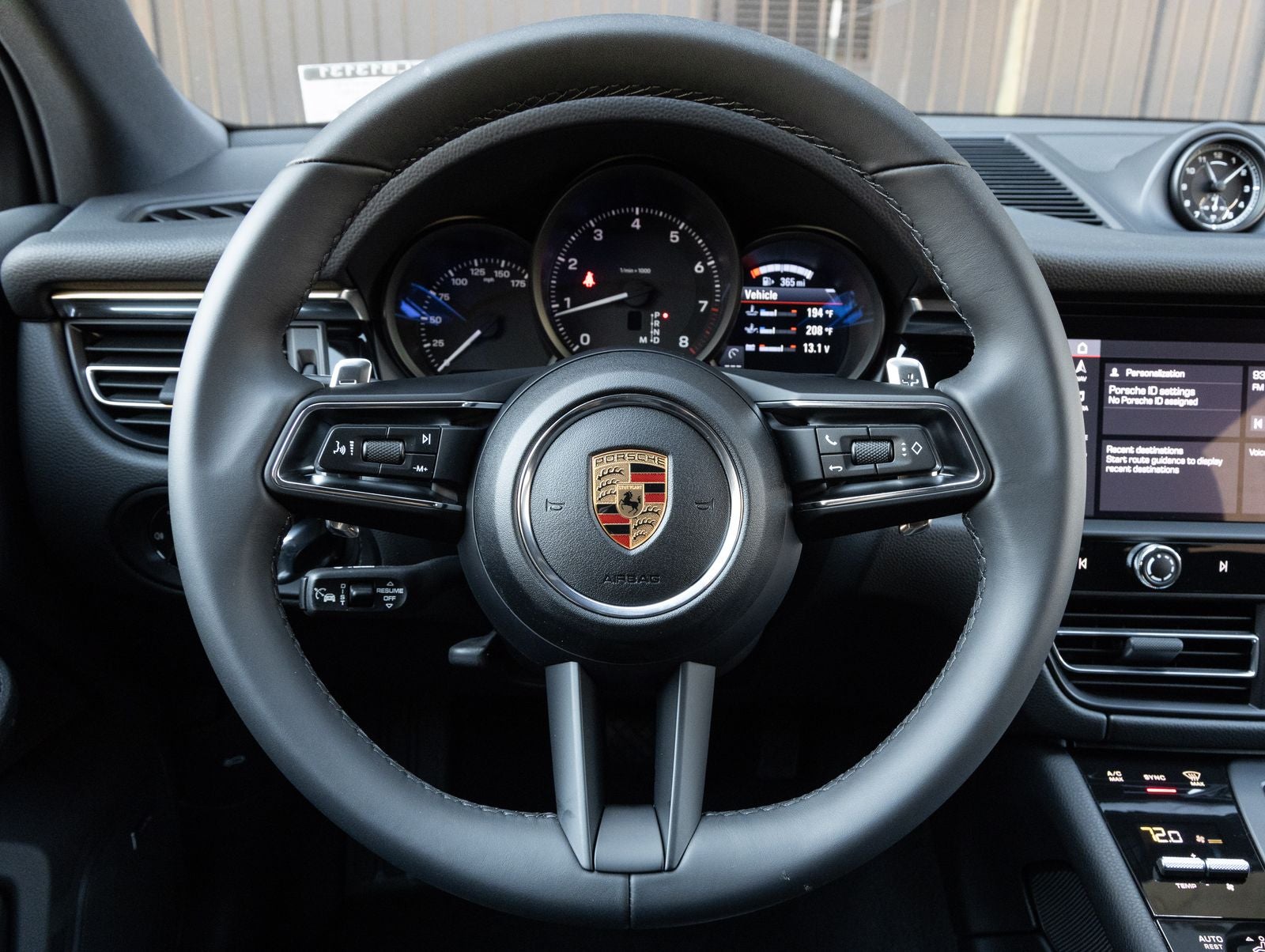 2026 Porsche Macan AWD