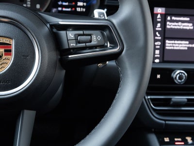 2026 Porsche Macan AWD