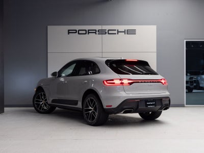 2026 Porsche Macan AWD