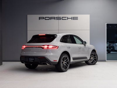 2026 Porsche Macan AWD