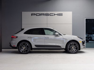 2026 Porsche Macan AWD
