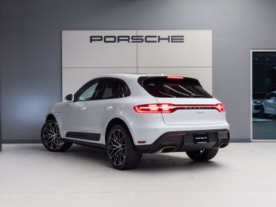 2026 Porsche Macan Macan