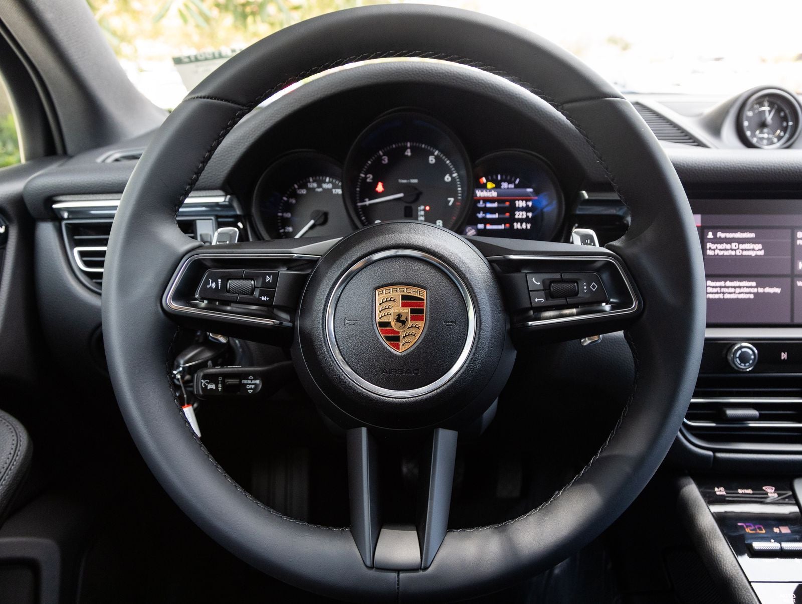 2026 Porsche Macan Macan