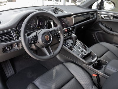 2025 Porsche Macan Macan