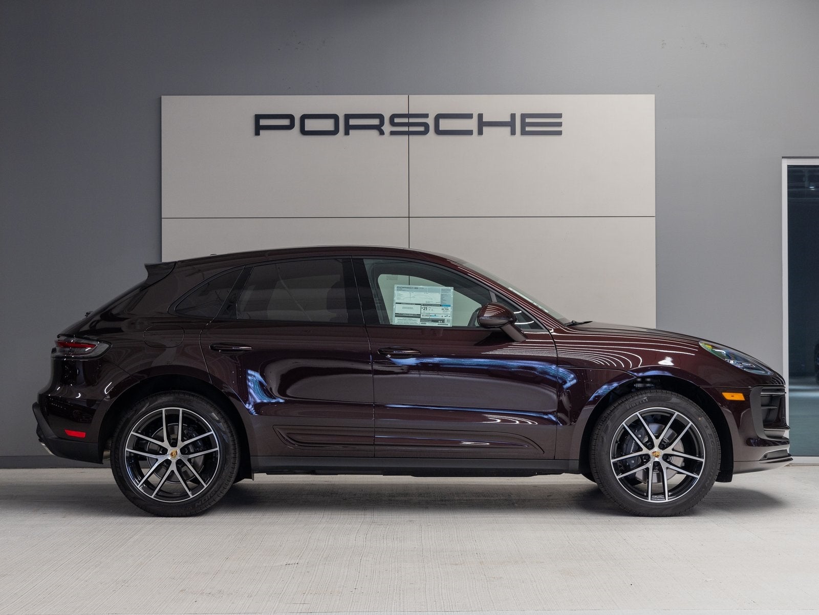 2025 Porsche Macan Macan