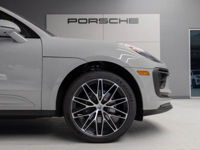 2025 Porsche Macan Macan