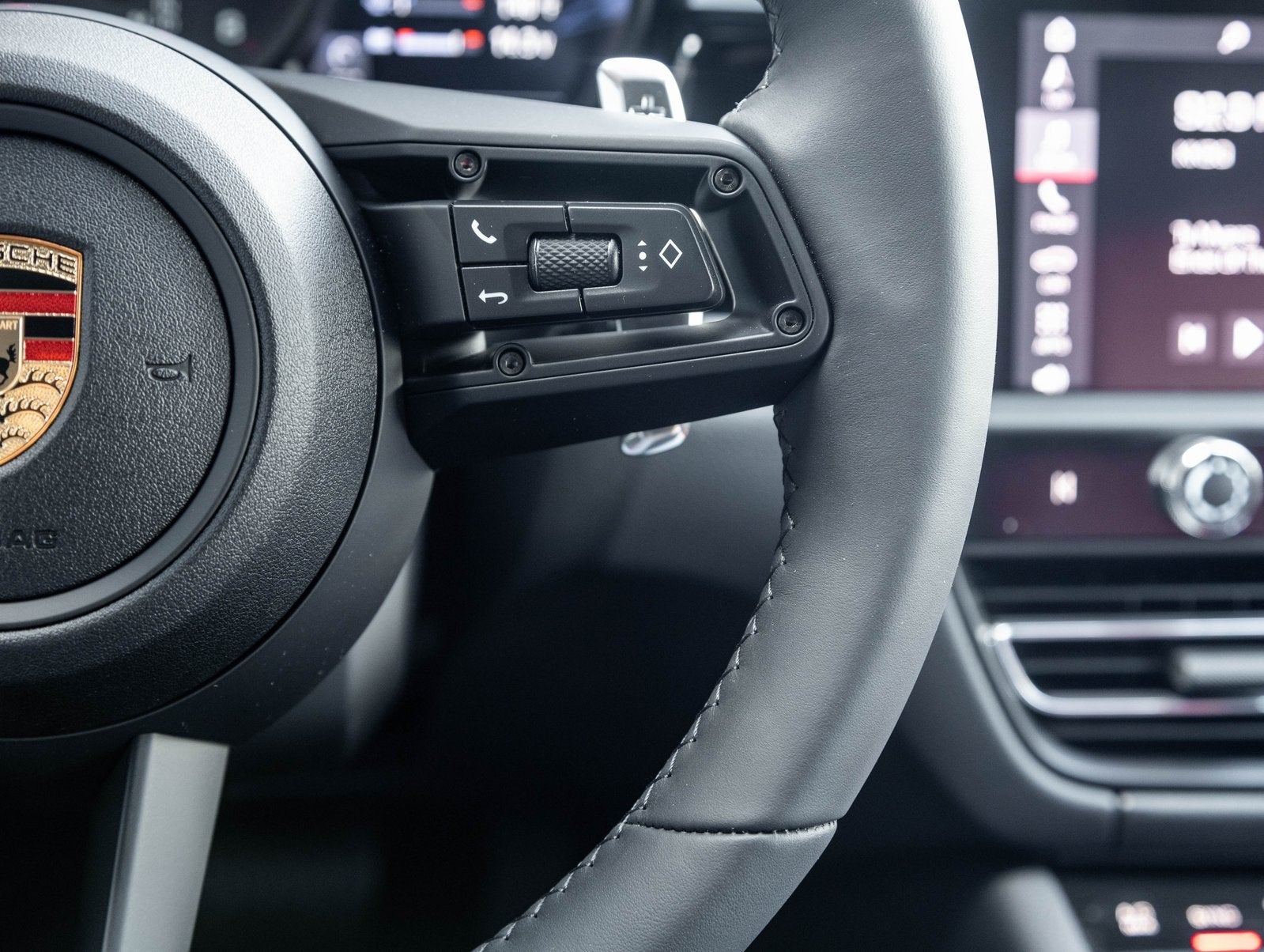 2025 Porsche Macan Macan