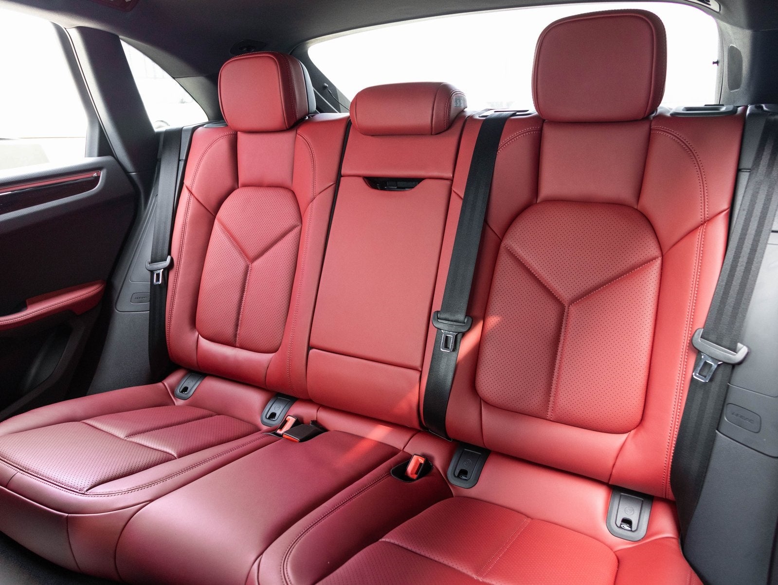 2025 Porsche Macan Macan