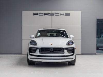 2025 Porsche Macan Macan