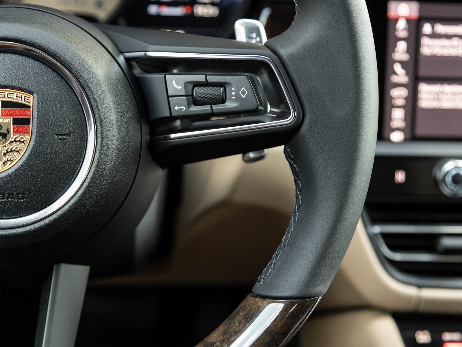 2025 Porsche Macan Macan