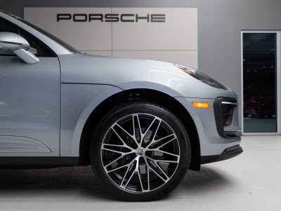 2026 Porsche Macan AWD