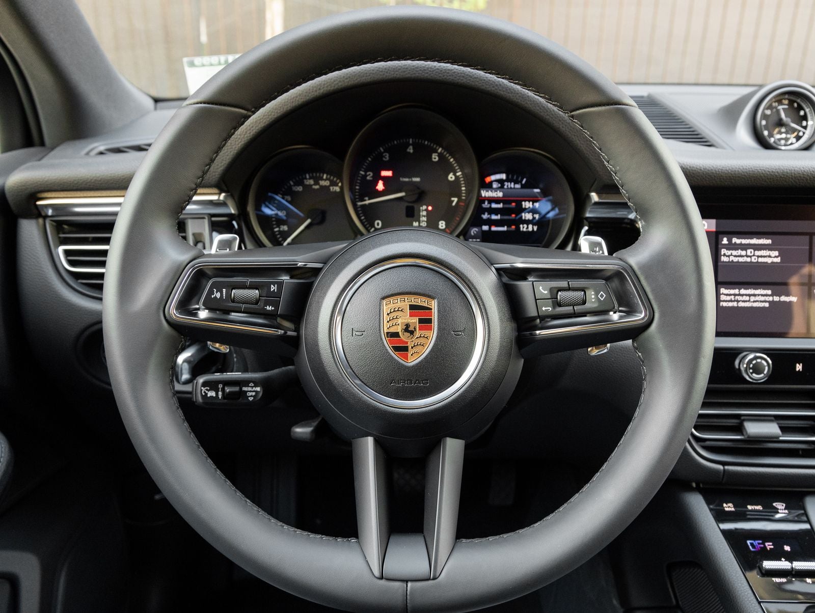 2026 Porsche Macan AWD