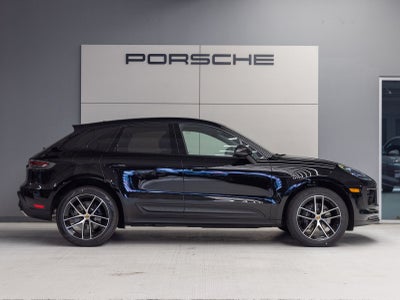 2026 Porsche Macan AWD
