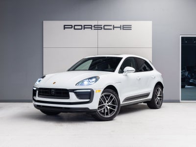 2026 Porsche Macan AWD