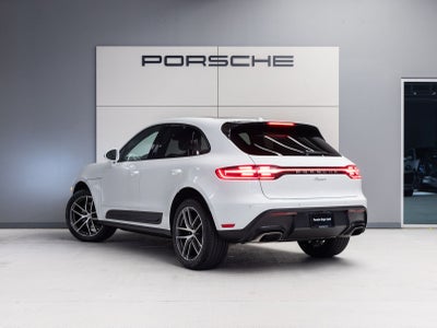 2026 Porsche Macan AWD