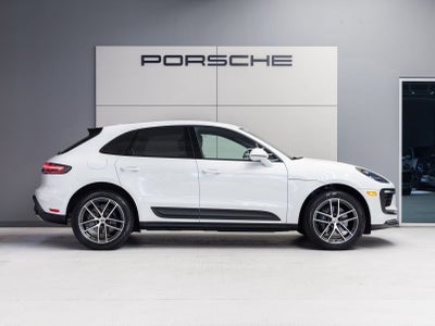 2026 Porsche Macan AWD