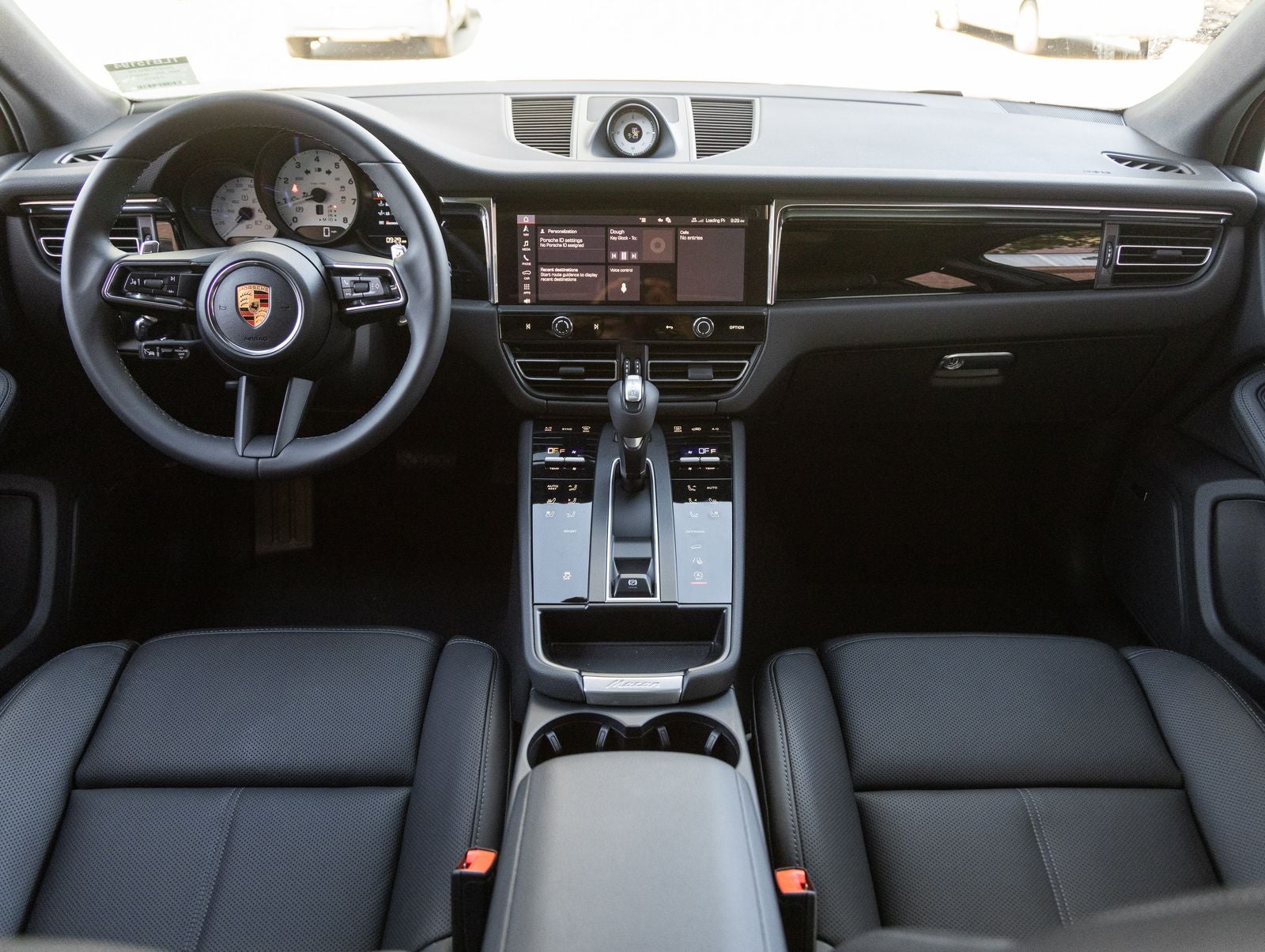 2026 Porsche Macan AWD