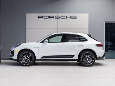 2026 Porsche Macan AWD