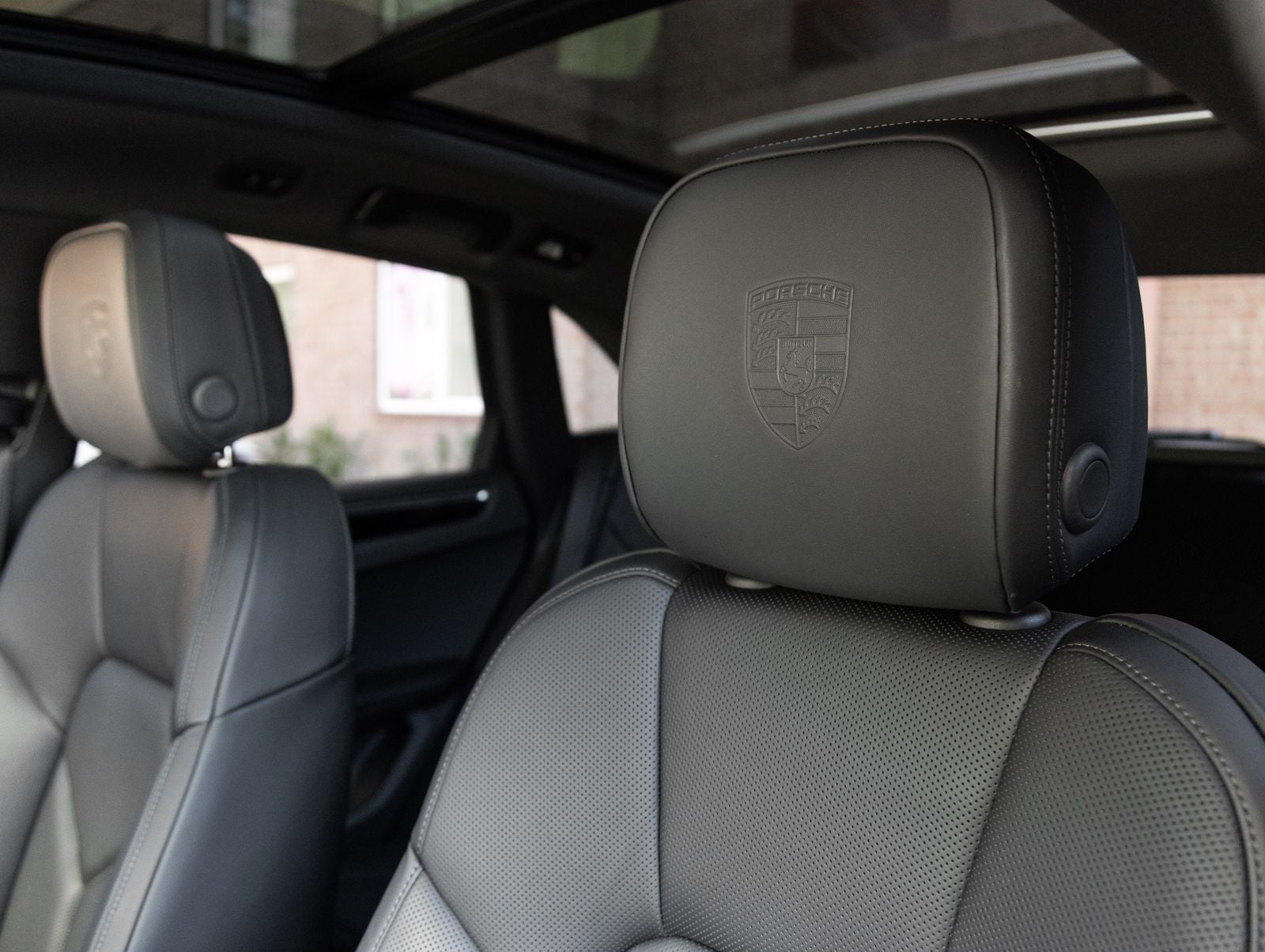 2026 Porsche Macan AWD