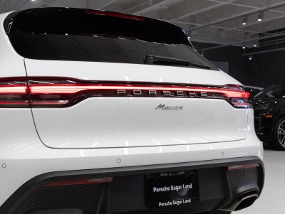 2026 Porsche Macan AWD